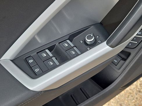 Used 2022 Audi Q3 2.0T Premium image 23