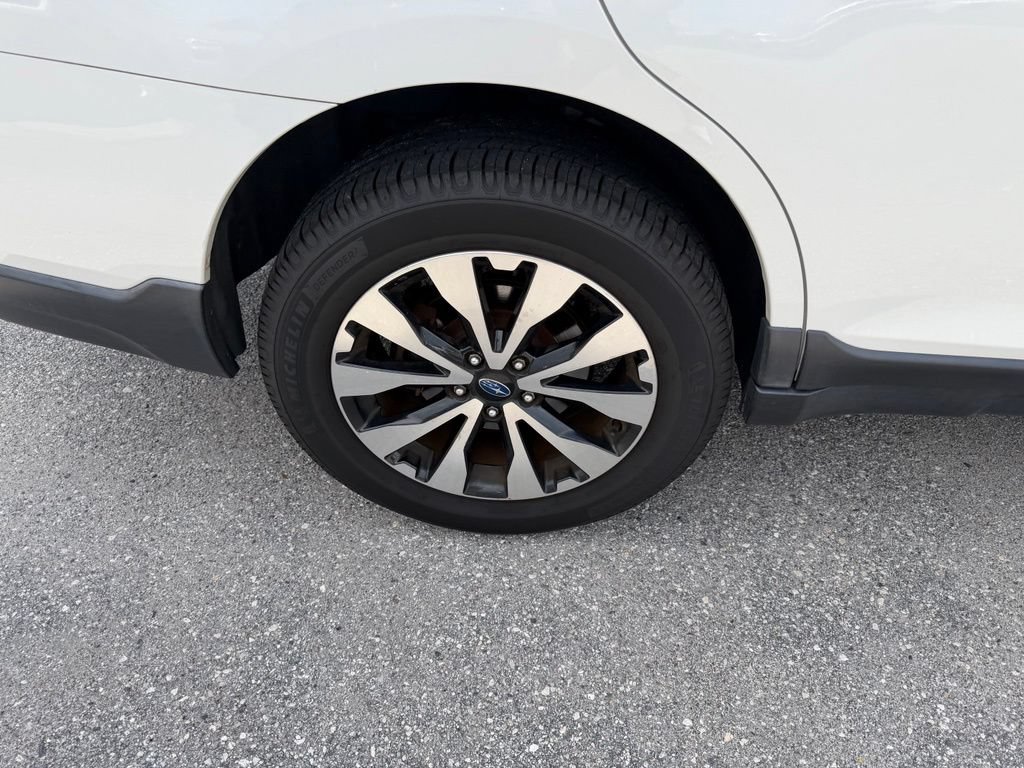 Used 2015 Subaru Outback 2.5i Limited AWD/4WD image 5