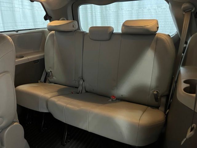 Certified 2017 Toyota Sienna XLE w/ XLE Navigation Package FWD image 12