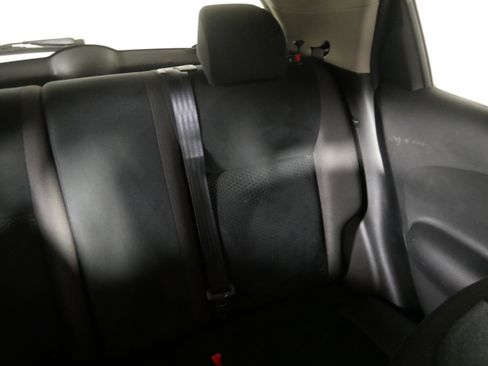 Used 2015 Nissan Juke S image 14