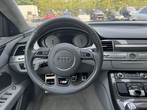 Used 2017 Audi S8 Plus AWD/4WD image 30