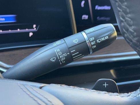 Certified 2024 Cadillac Escalade ESV Premium Luxury Platinum image 64