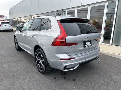 Certified 2025 Volvo XC60 B5 Plus image 3