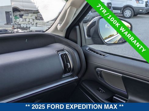 Certified 2025 Ford Expedition Max Platinum image 21