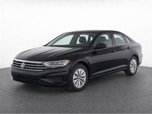 Used 2019 Volkswagen Jetta S w/ Driver Assistance Package FWD image 3