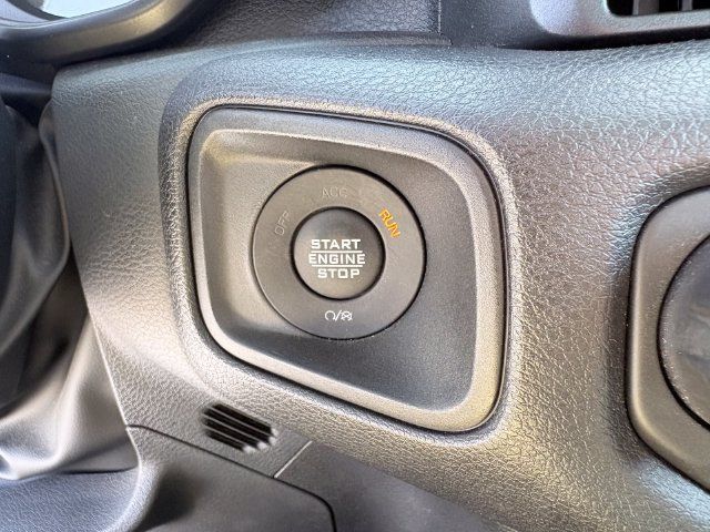 Used 2024 Jeep Wrangler Unlimited AWD/4WD image 17