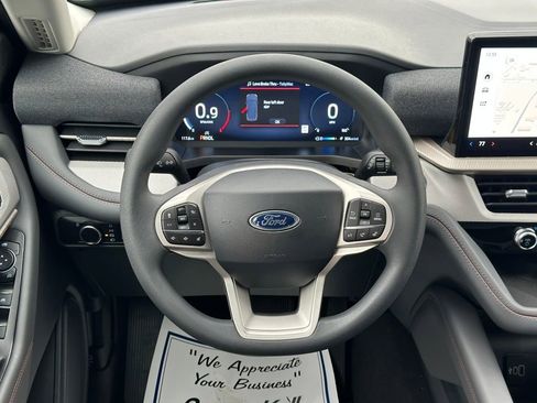 New 2026 Ford Explorer Active image 32
