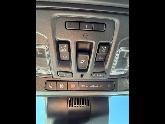 Used 2024 Chevrolet Silverado 1500 High Country AWD/4WD image 10