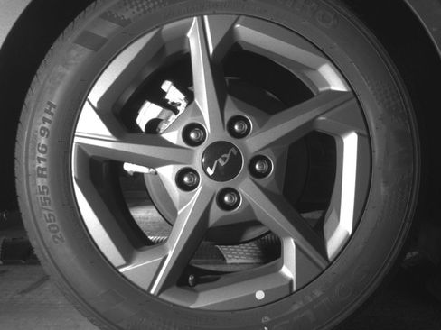 Used 2025 Kia K4 FWD image 15