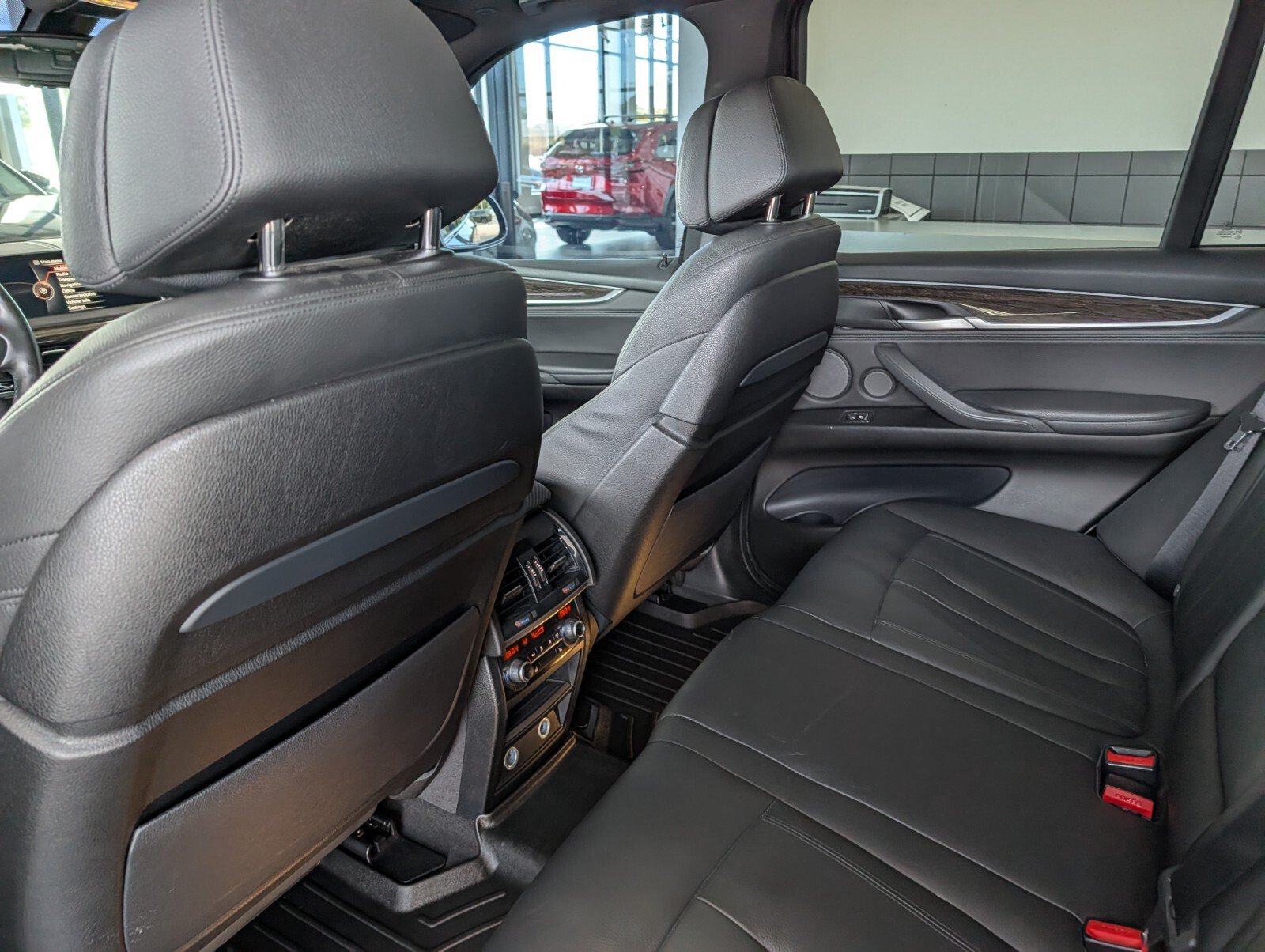 Used 2016 BMW X5 xDrive50i AWD/4WD image 11