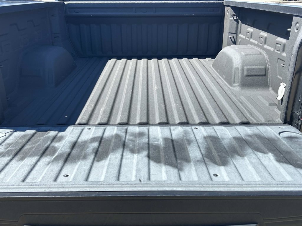 Used 2022 Chevrolet Silverado 1500 Custom RWD image 8