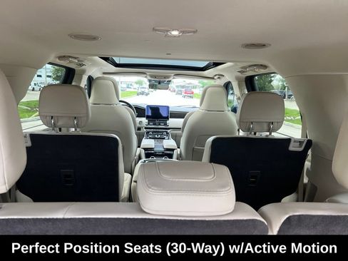 Used 2020 Lincoln Navigator L Reserve w/ Luxury Package AWD/4WD image 12