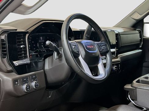 Used 2024 GMC Sierra 1500 Elevation AWD/4WD image 7