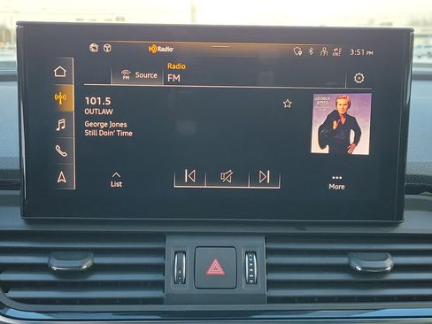 Used 2022 Audi SQ5 Premium image 24