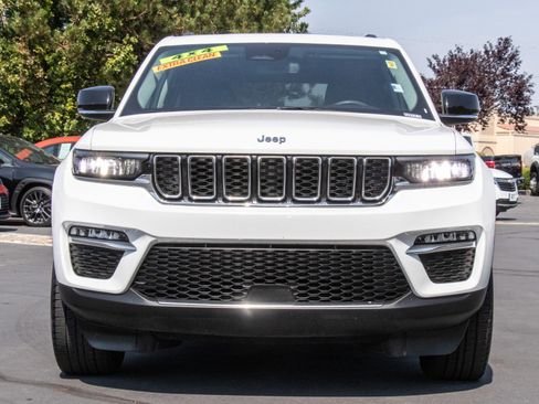 Used 2023 Jeep Grand Cherokee Limited image 2