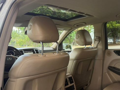 Used 2015 Mercedes-Benz ML 350 4MATIC w/ Premium 1 Package image 22