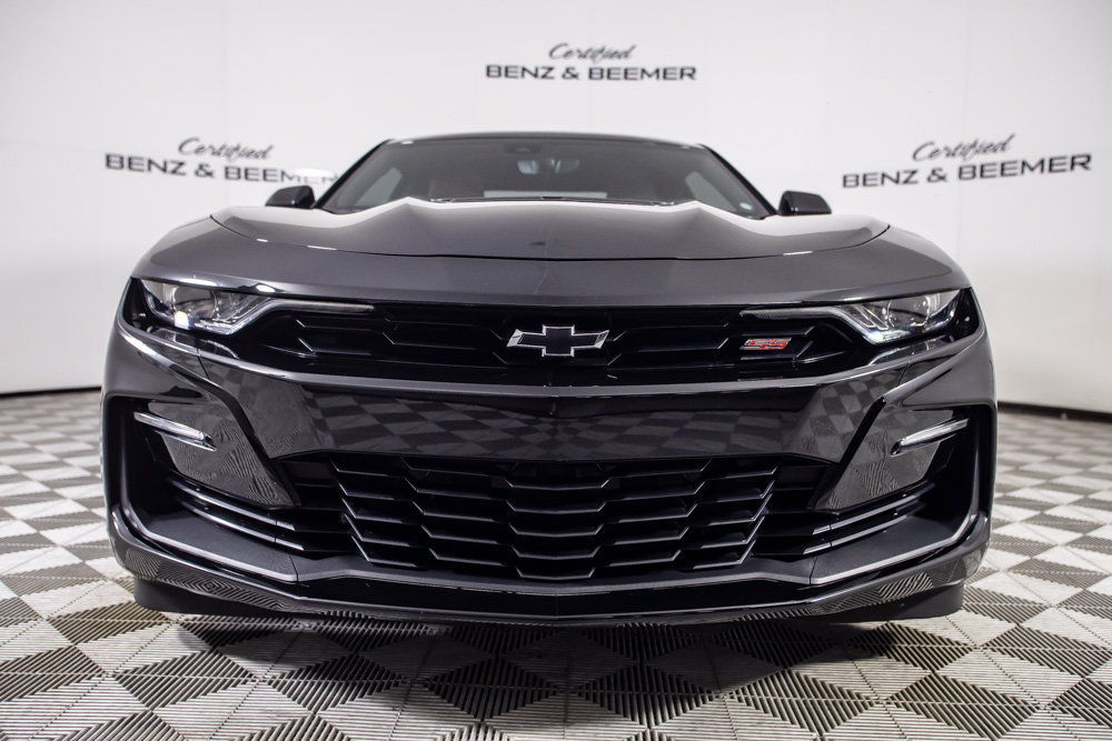 Used 2021 Chevrolet Camaro SS RWD image 4