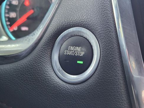 Used 2023 Chevrolet Traverse RS image 21