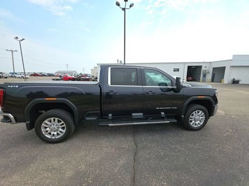 Used 2024 GMC Sierra 2500 SLE w/ SLE Value Package; AWD/4WD image 6