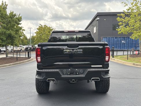 Used 2023 GMC Sierra 1500 Elevation w/ Preferred Package AWD/4WD image 13