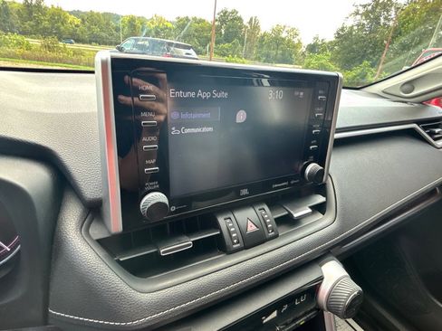 Used 2020 Toyota RAV4 Limited w/ All Weather Liner Package AWD/4WD image 28