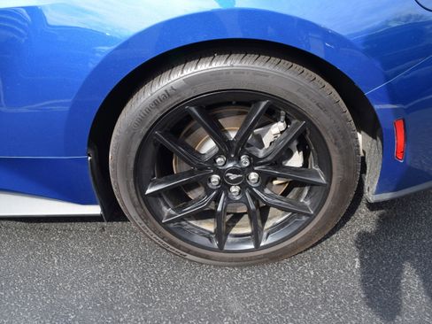 Used 2024 Ford Mustang GT Premium image 6