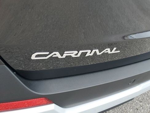 New 2026 Kia Carnival FWD image 28