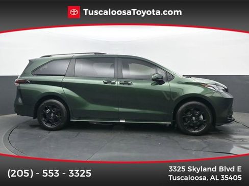 Used 2026 Toyota Sienna XLE Woodland Edition AWD/4WD image 1