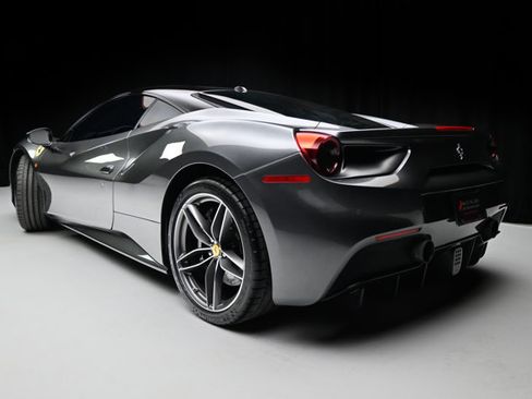 Used 2016 Ferrari 488 GTB image 25