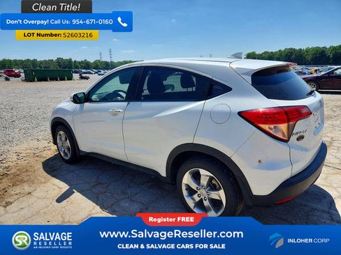 Used 2017 Honda HR-V EX image 3