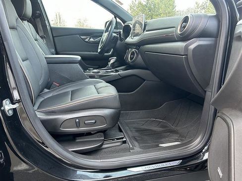 Certified 2024 Chevrolet Blazer Premier w/ LPO, Floor Liner Package AWD/4WD image 38