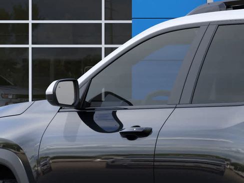 New 2026 Chevrolet Equinox ACTIV w/ Convenience Package III image 12