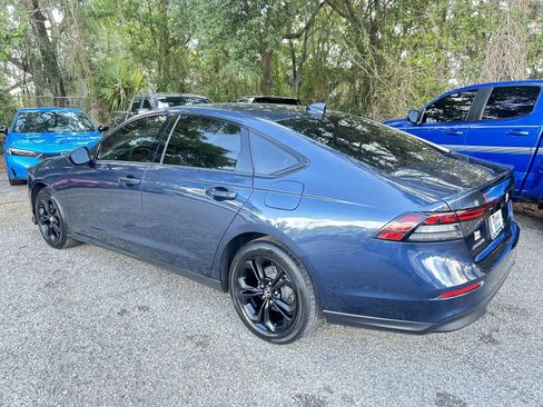 Certified 2025 Honda Accord SE image 6