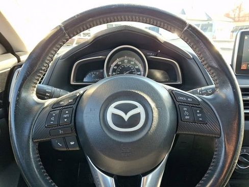 Used 2016 MAZDA MAZDA3 i Touring image 18