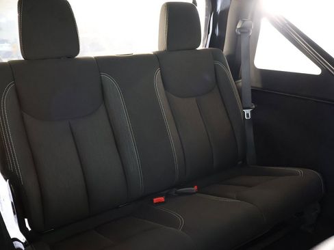 Used 2015 Jeep Wrangler Rubicon image 26