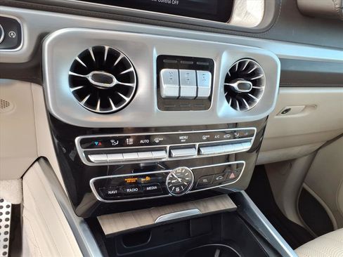Used 2019 Mercedes-Benz G 63 AMG 4MATIC image 17
