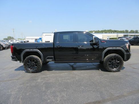 Used 2024 GMC Sierra 2500 Denali w/ Denali Reserve Package AWD/4WD image 4