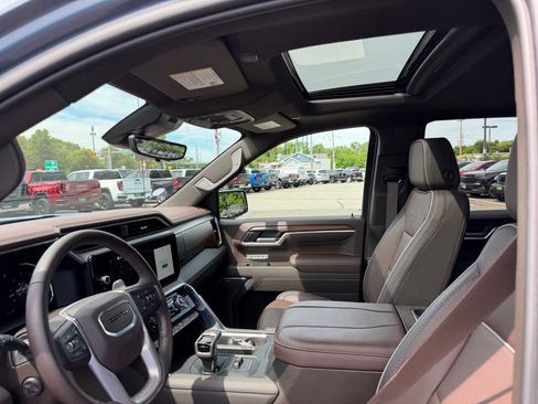 Used 2026 GMC Sierra 1500 Denali w/ Denali Reserve Package AWD/4WD image 16