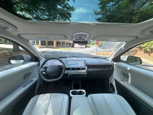 Used 2023 Hyundai Ioniq 5 Limited AWD/4WD image 28
