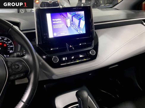 Used 2025 Toyota Corolla SE image 6