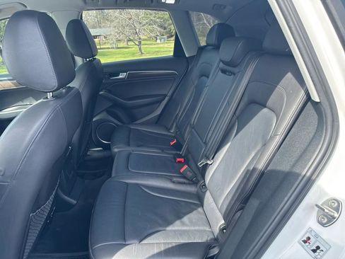 Used 2016 Audi Q5 2.0T Premium Plus w/ Technology Package image 14