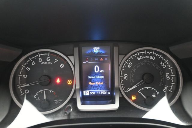 Used 2017 Toyota Tacoma SR5 w/ Tow Package AWD/4WD image 27