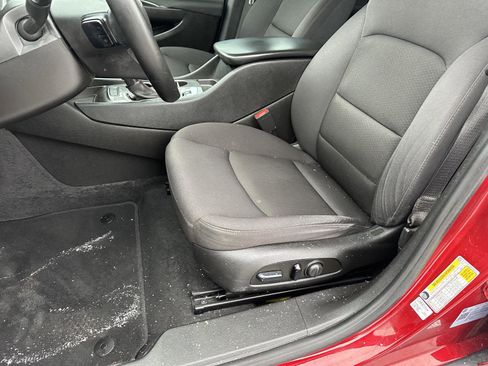 Used 2023 Chevrolet Malibu RS image 23