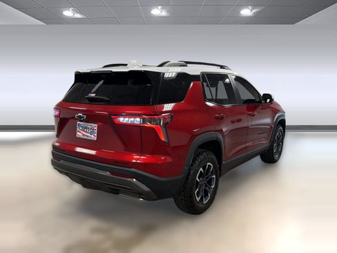 Used 2025 Chevrolet Equinox ACTIV w/ Safety and Technology Package AWD/4WD image 9