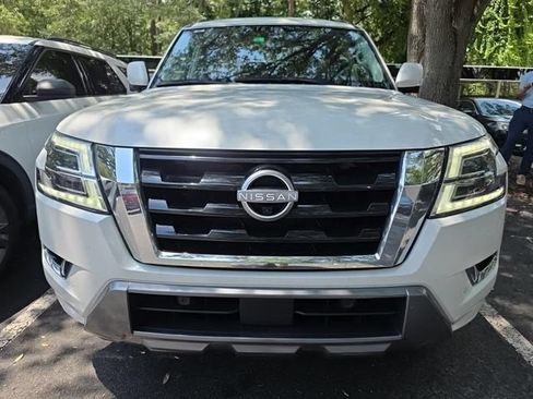 Used 2023 Nissan Armada SL w/ Captain's Chairs Package RWD image 2