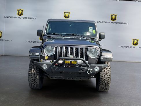 Used 2021 Jeep Wrangler Unlimited Sahara image 2