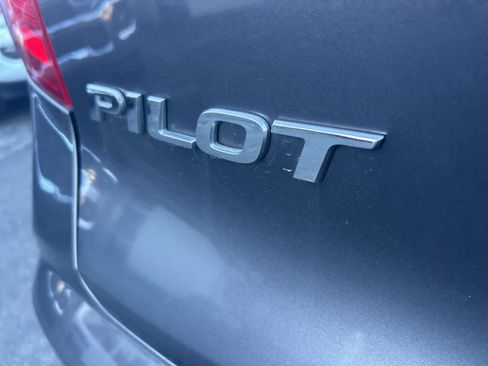 Used 2016 Honda Pilot Touring image 16