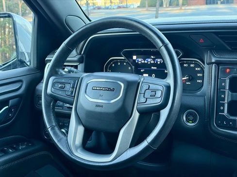 Used 2021 GMC Yukon XL Denali image 20