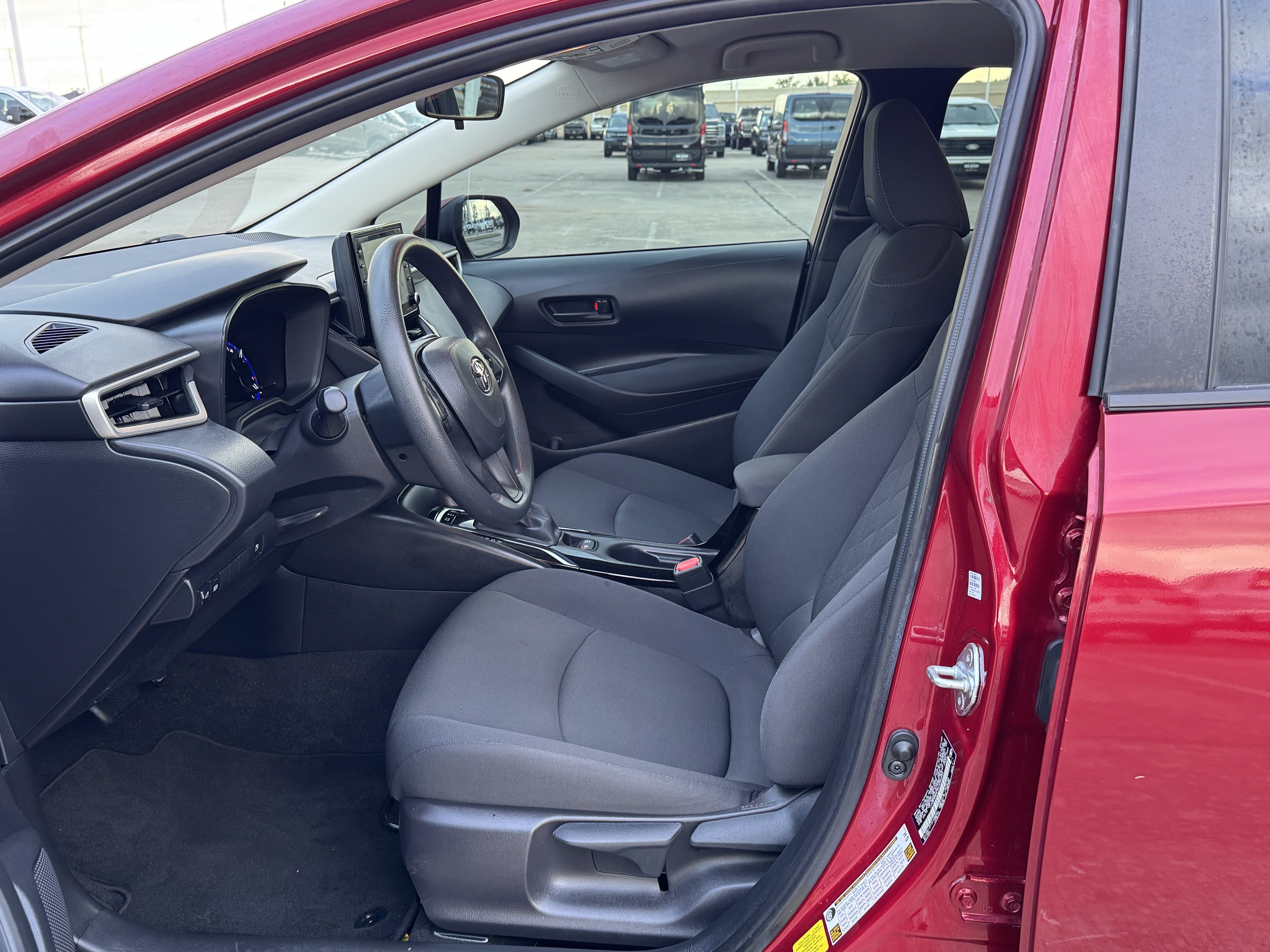 Used 2022 Toyota Corolla LE FWD image 16