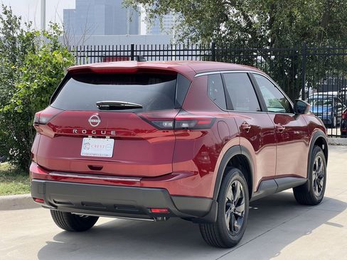 New 2026 Nissan Rogue SV FWD image 4